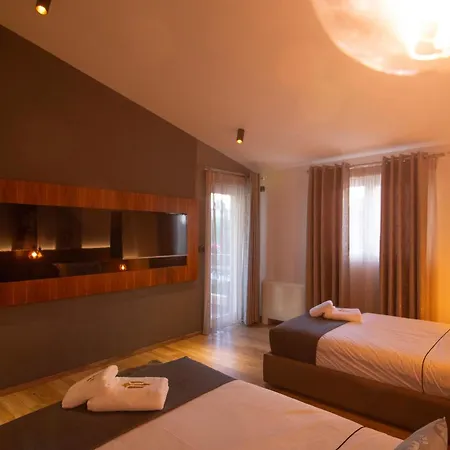 Elite Luxury Boutique Hotel 4*