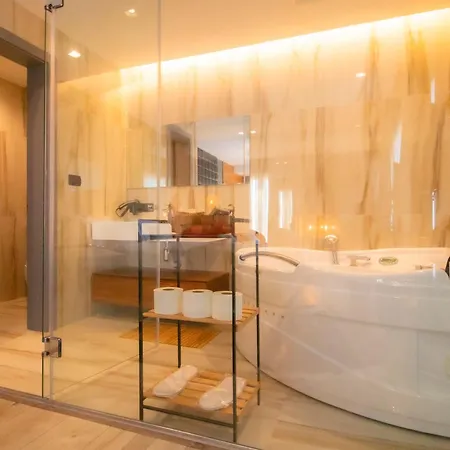 Elite Luxury Boutique Hotel