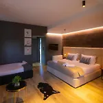 Elite Luxury Boutique 4* Φιέρι