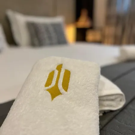 فندق Elite Luxury Boutique 4*