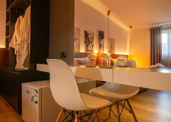 Elite Luxury Boutique 4* Fier