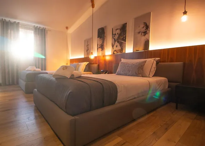 Elite Luxury Boutique 4* Fier