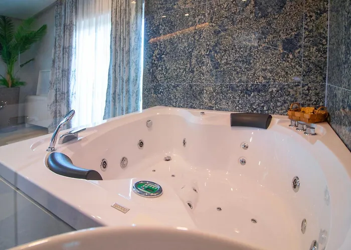 Elite Luxury Boutique Hotel