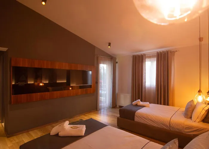 Elite Luxury Boutique Hotel 4*