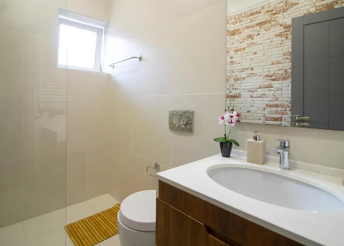 Elite Luxury Boutique